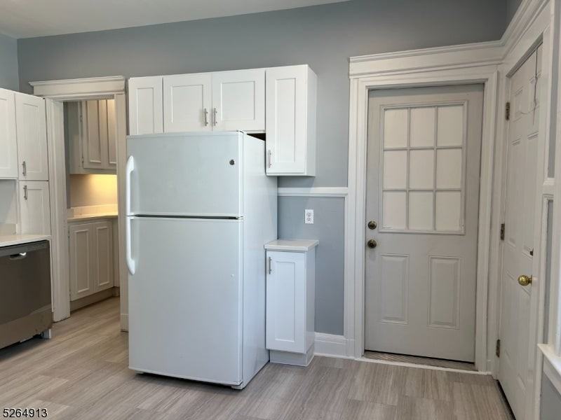64 Elm Rd - Photo 3 of 18