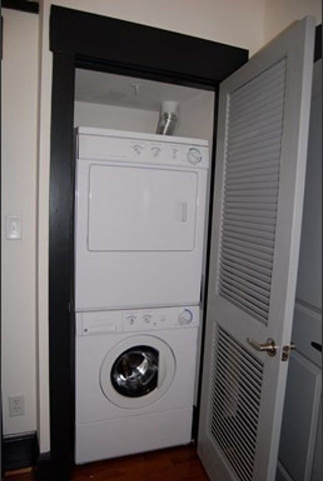 Old Towne Flats - Photo 3 of 23