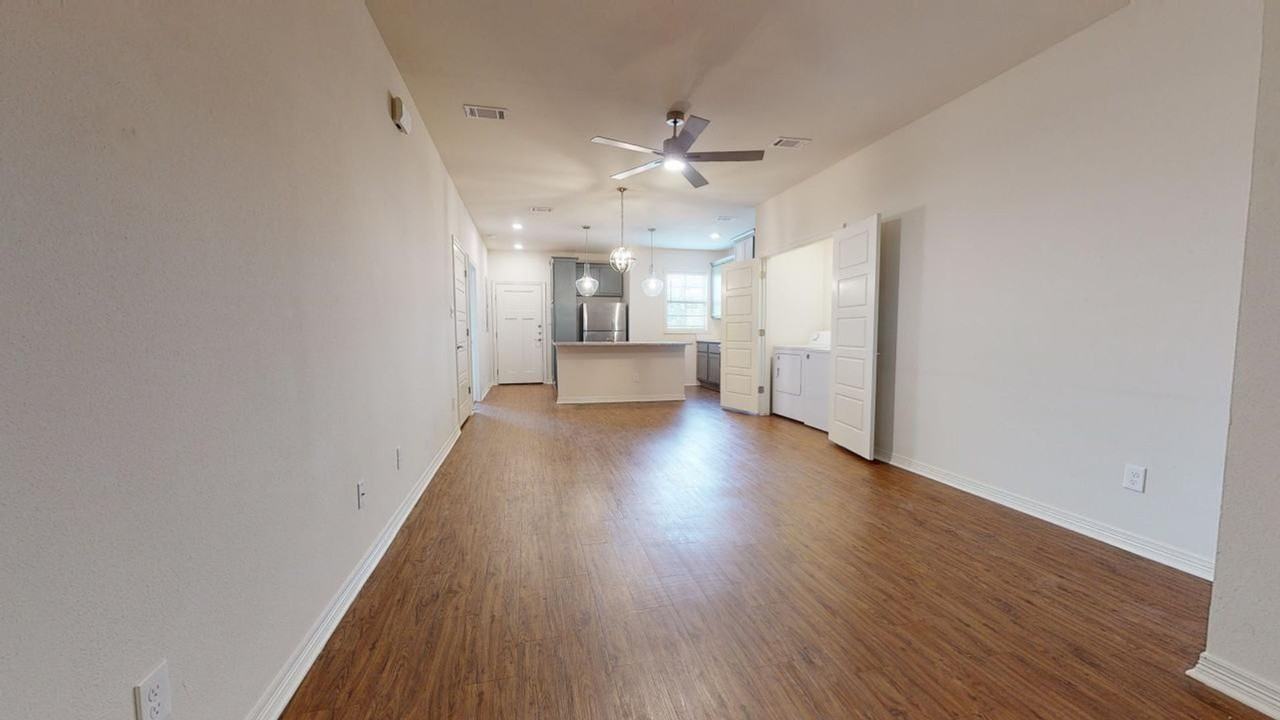 3109 Green Street - Photo 2 of 9