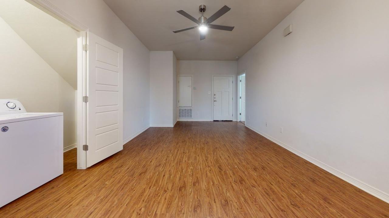 3109 Green Street - Photo 5 of 9