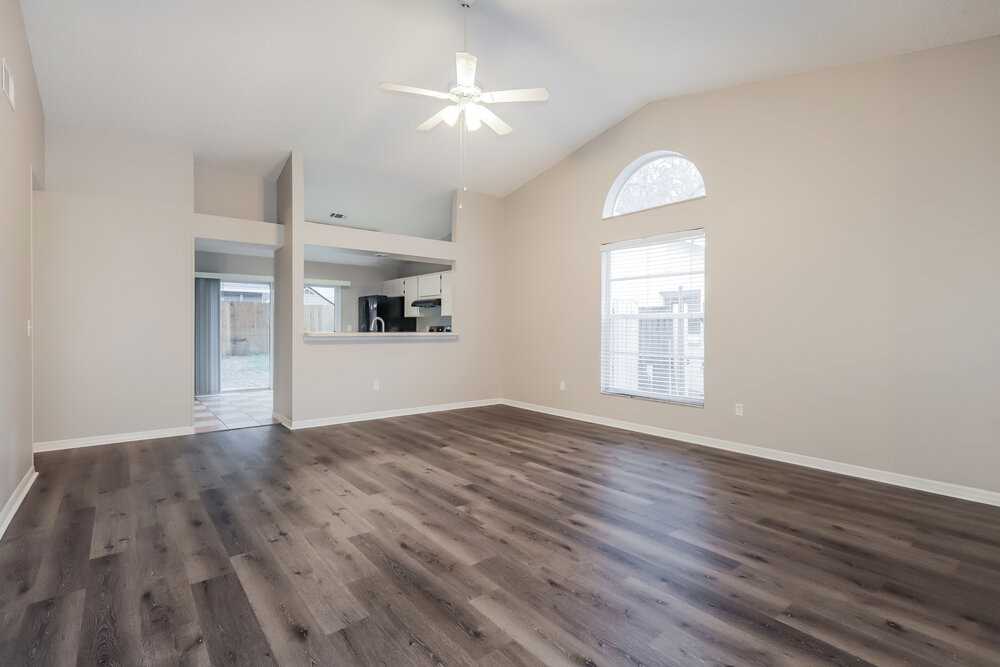 4007 Levonshire Pl - Photo 3 of 16