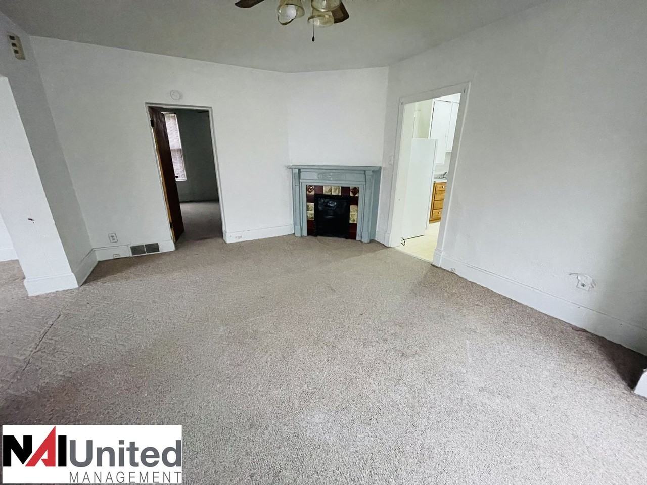 Sagamore-1302-04 Jones St - Photo 3 of 7