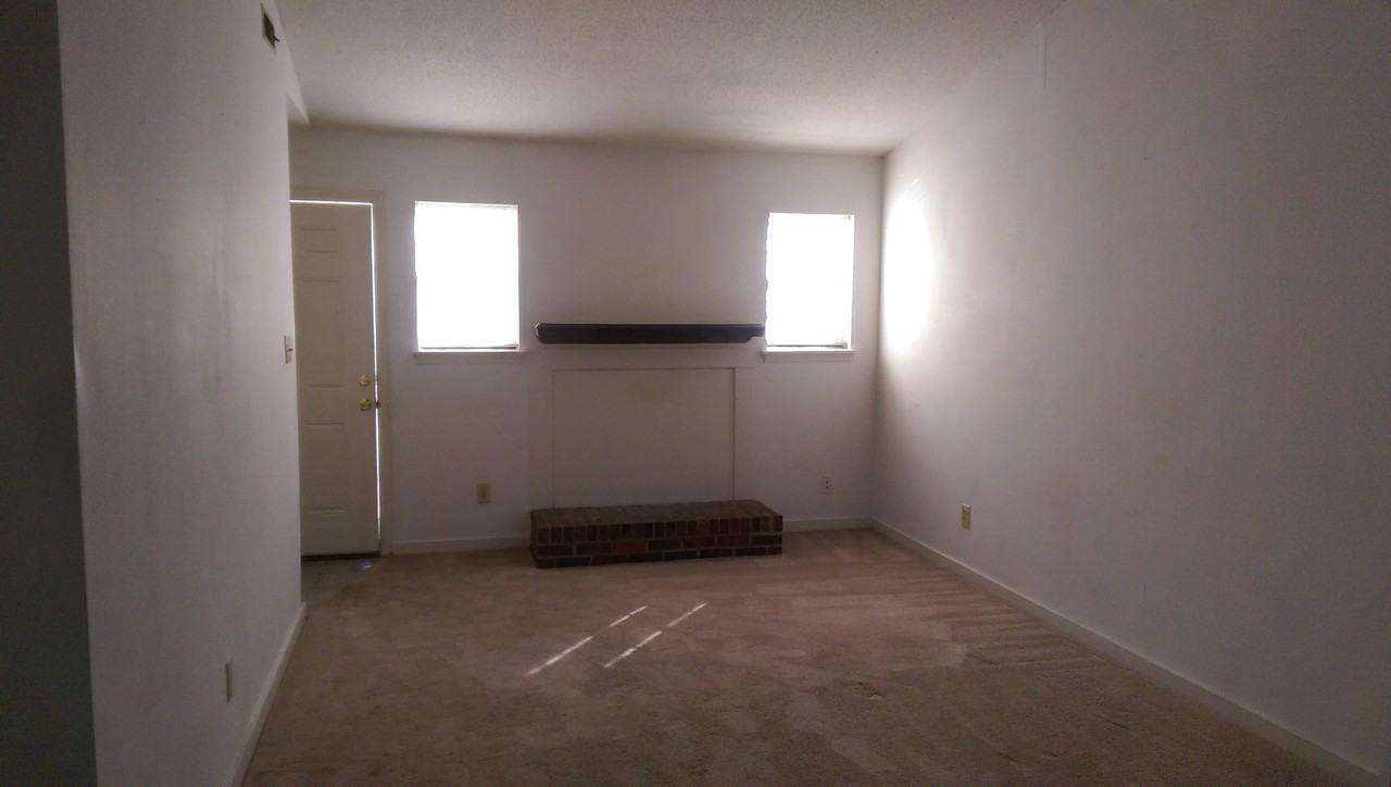 409 Stoneyhill Trail - Photo 2 of 6