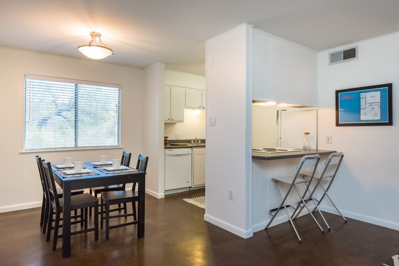 3914 Avenue D - Photo 7 of 18