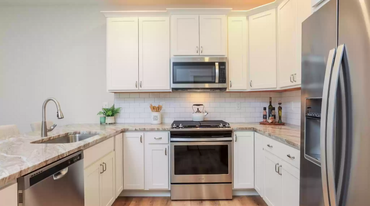 34 Ponemah Hill Rd - Photo 2 of 11
