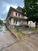 featured image of 1211 East Walnut Street