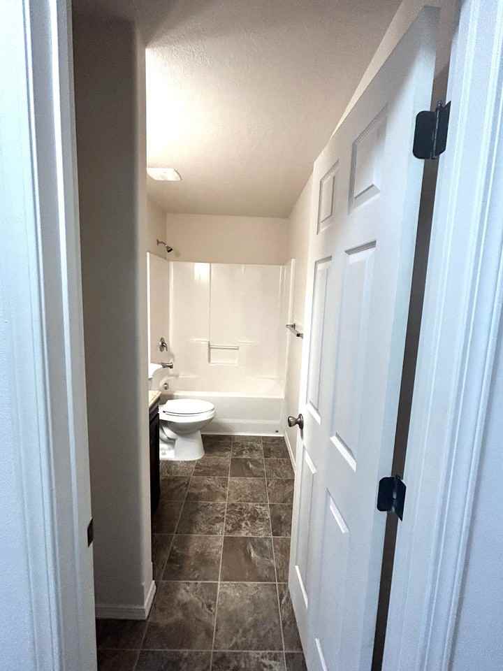 Fruitvale Duplexes - Photo 5 of 11