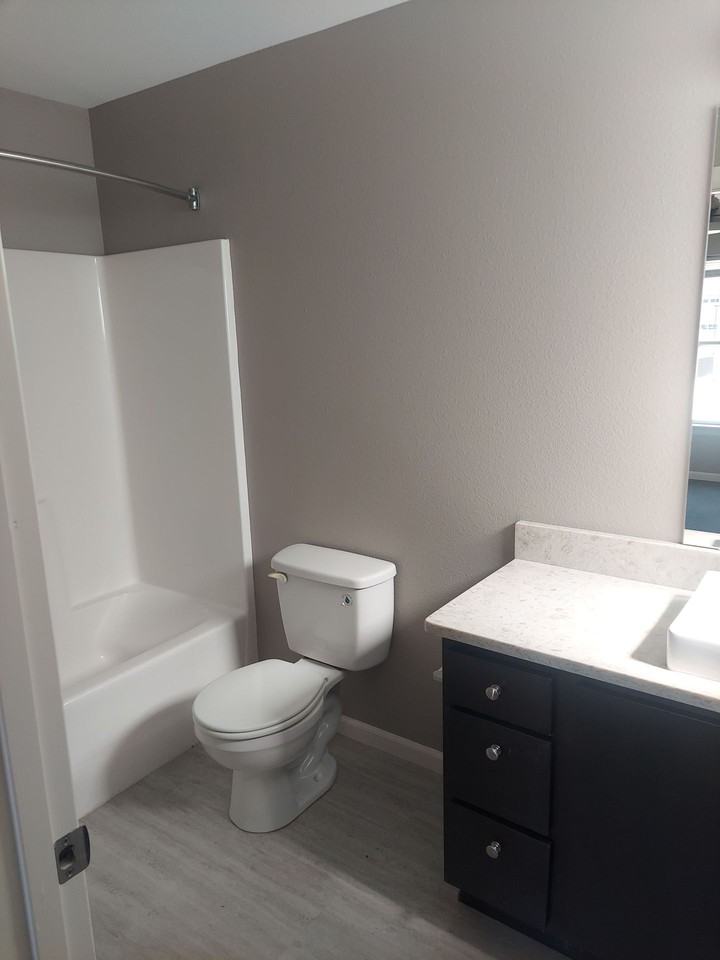 Walnut Quads Apartments 450 E Walnut St, Springfield, MO 65806 Zumper