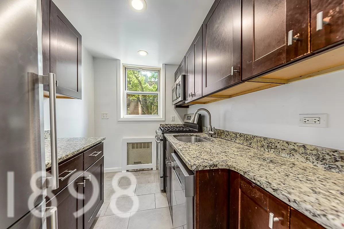 5572 Netherland Avenue #3B