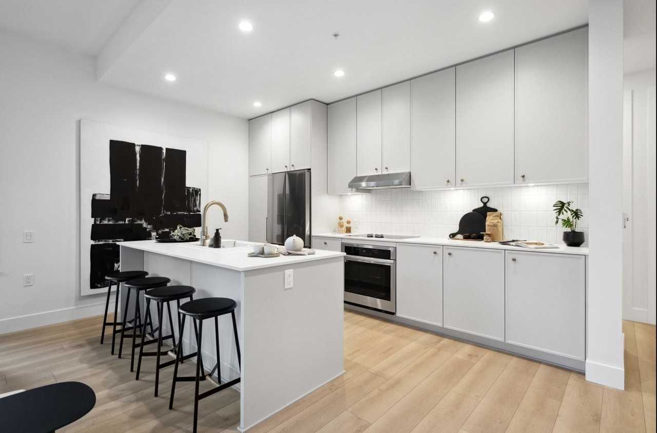 708 Edgar Avenue - Photo 2 of 22