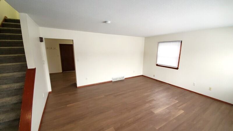 2719 O Ave Nw - Photo 2 of 19