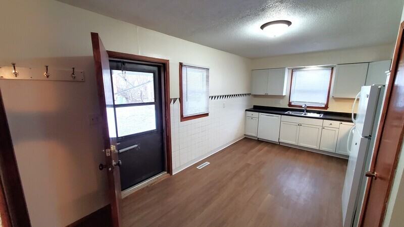 2719 O Ave Nw - Photo 6 of 19