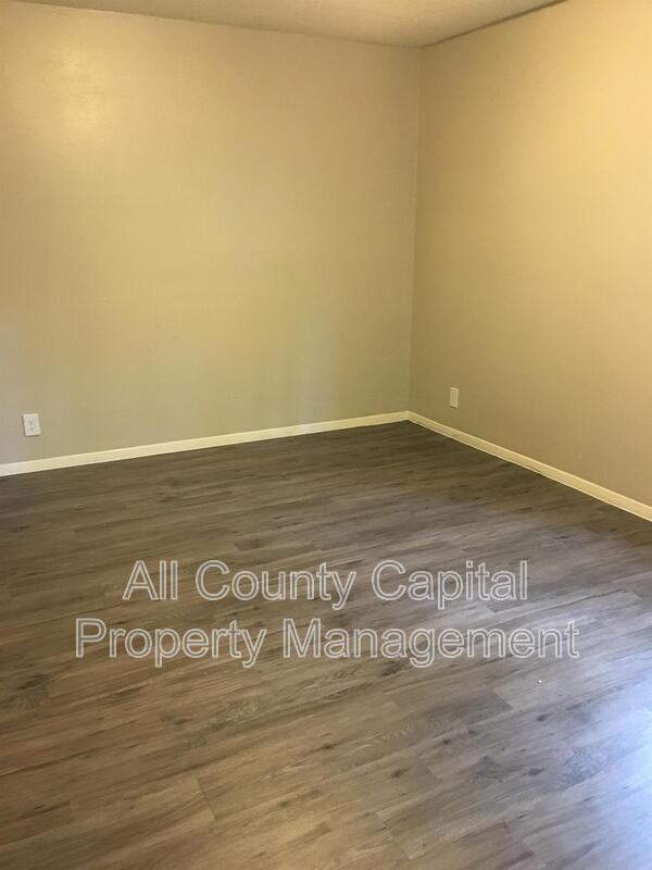 6506 S 1st St #104 - Photo 2 of 6