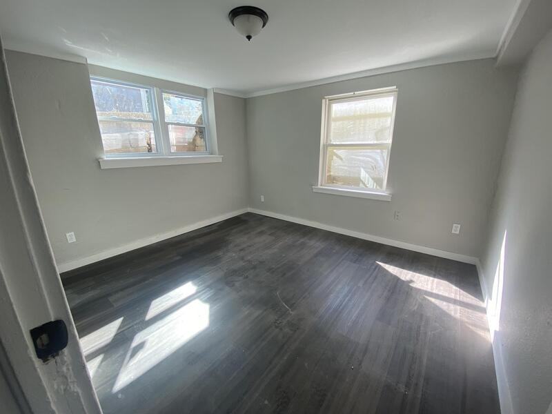 1237 Ohio St - Photo 4 of 7