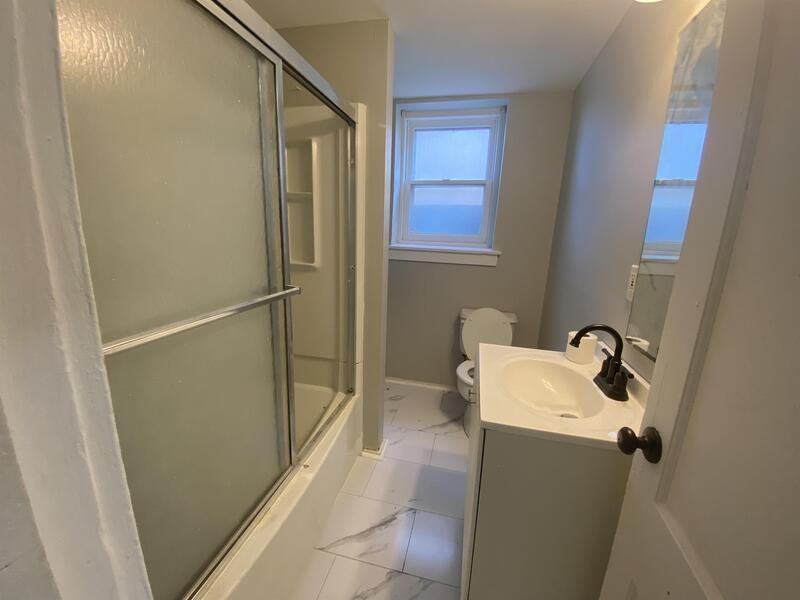 1237 Ohio St - Photo 5 of 7