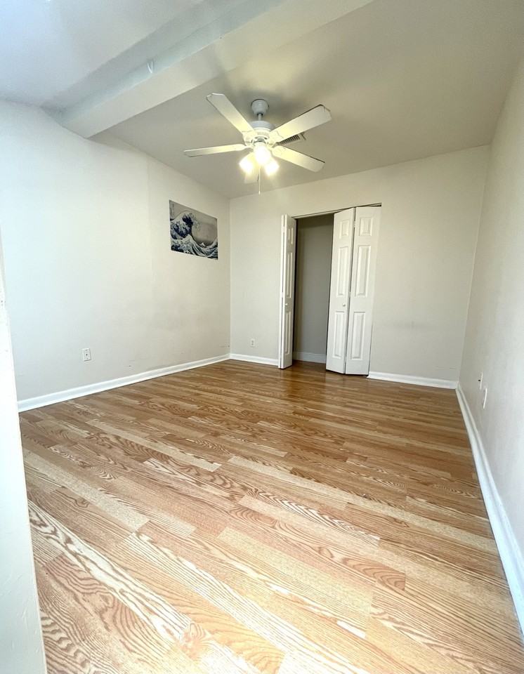 Boca Vista Apartments - Photo 2 of 18