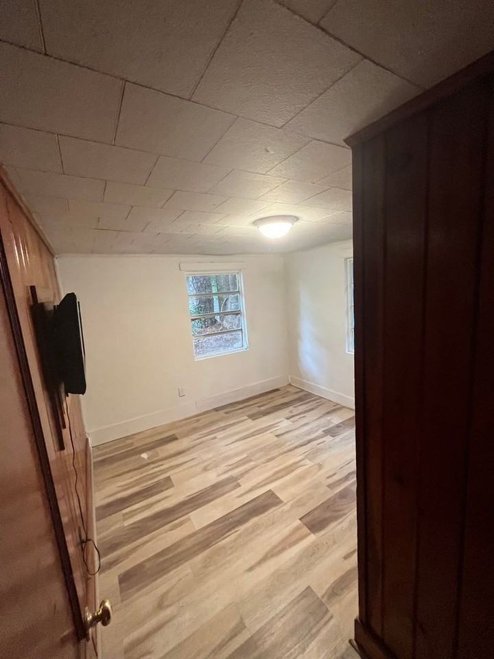 213 A Third Street - Photo 2 of 5