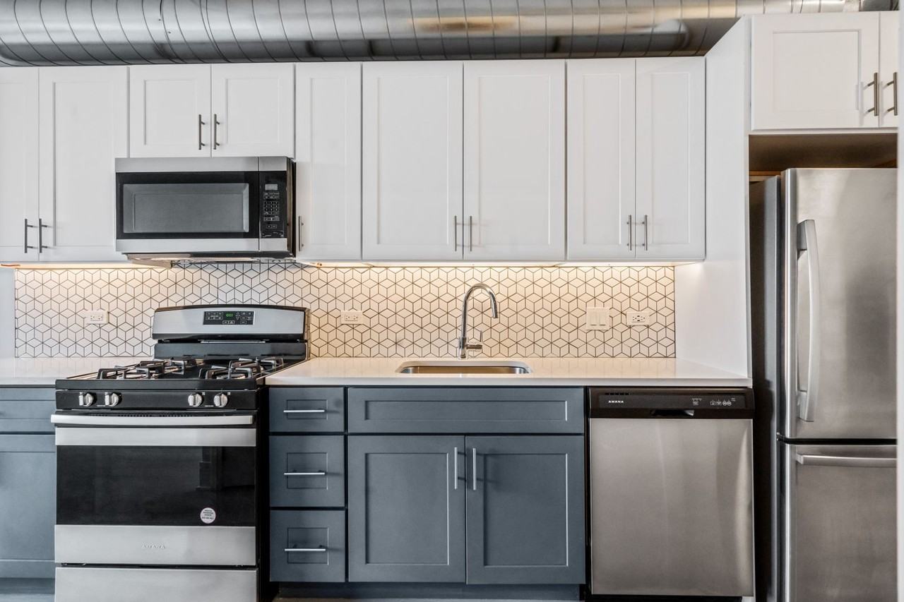 W Belden Ave #206 - Photo 2 of 13