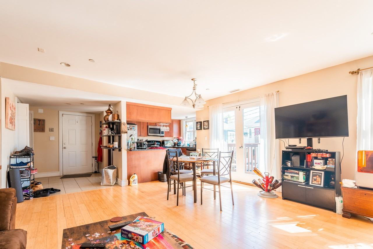 2 Boylston St #1 - Photo 3 of 12