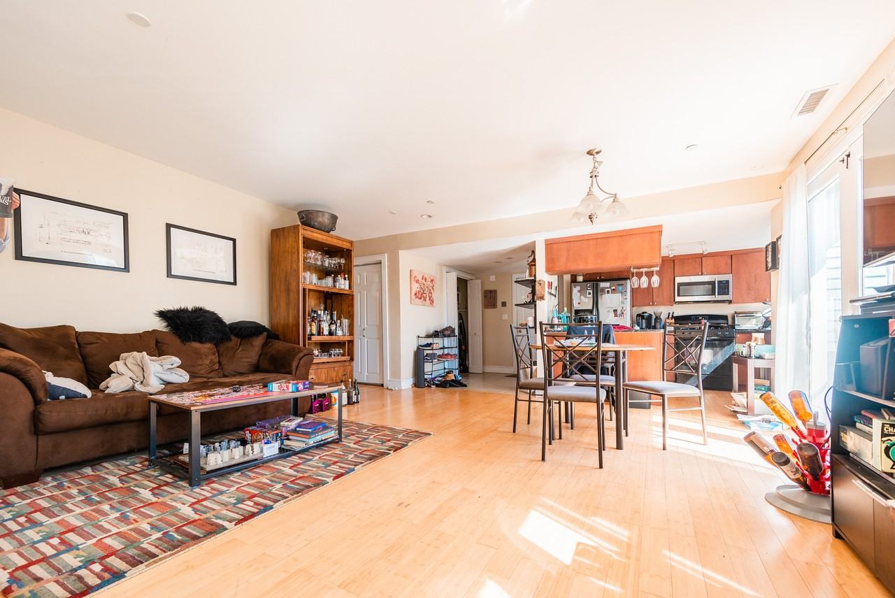 2 Boylston St #1 - Photo 4 of 12