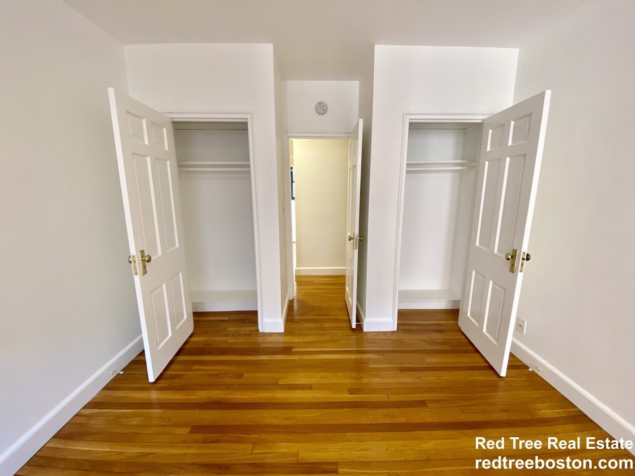 337 Tappan St #3 - Photo 5 of 6