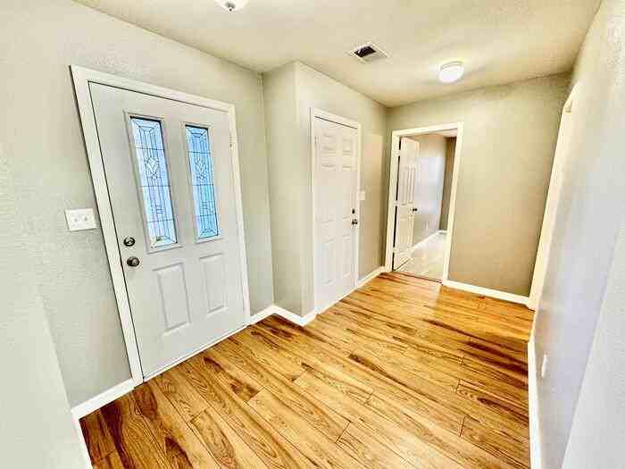 29842 Glenrose Way - Photo 2 of 36