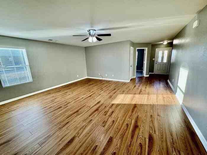 29842 Glenrose Way - Photo 3 of 36