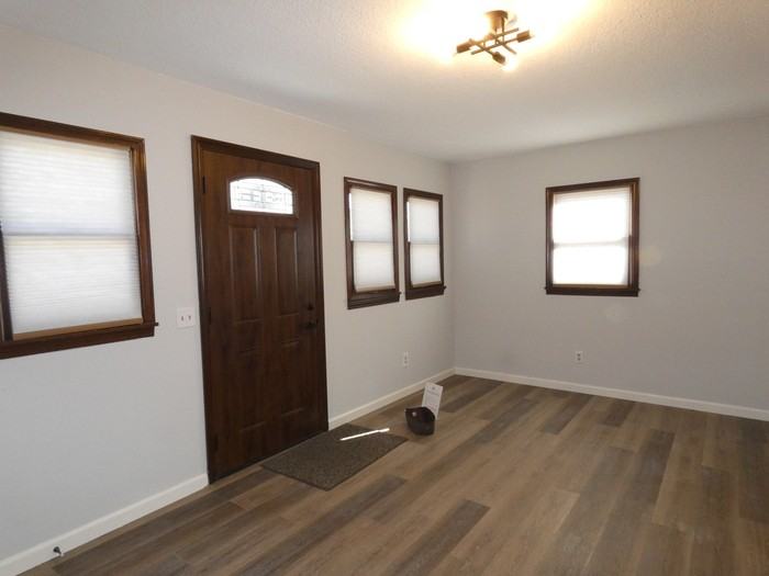5208 N Bellefontaine Ave - Photo 2 of 16