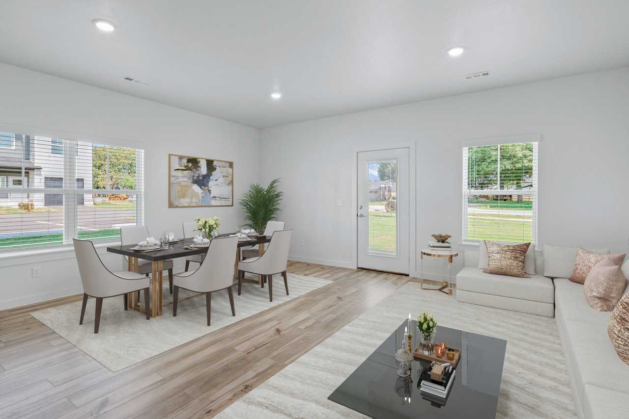 575 W Pickens Rd #G575 - Photo 5 of 26