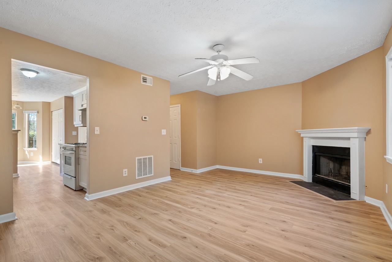 7253 Crestside Dr #1 - Photo 7 of 14