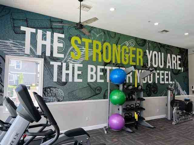 7871 Mission Grove Pkwy S - Photo 4 of 8