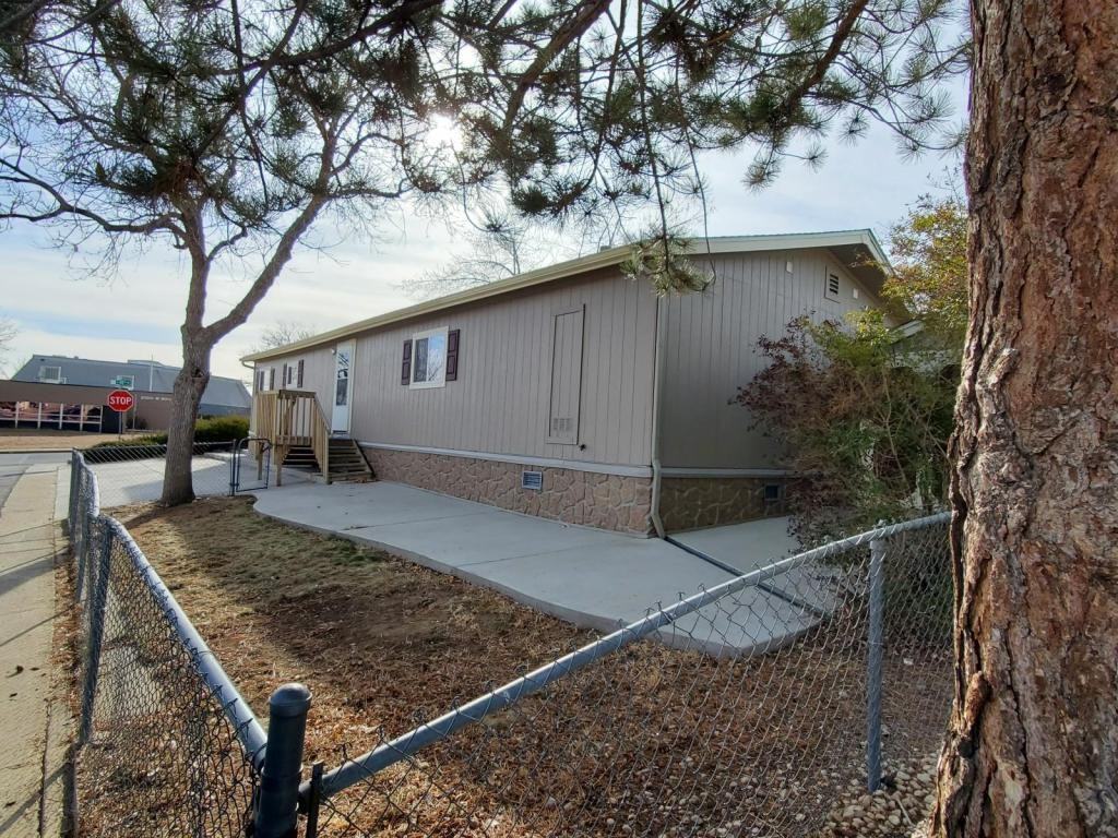2205 W 90th Ave - Photo 2 of 27