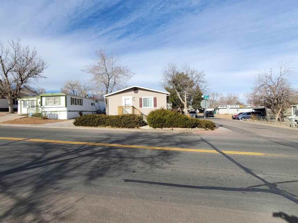 2205 W 90th Ave - Photo 3 of 27