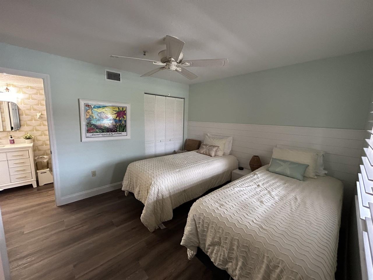 446 Bouchelle Dr #1 - Photo 3 of 14