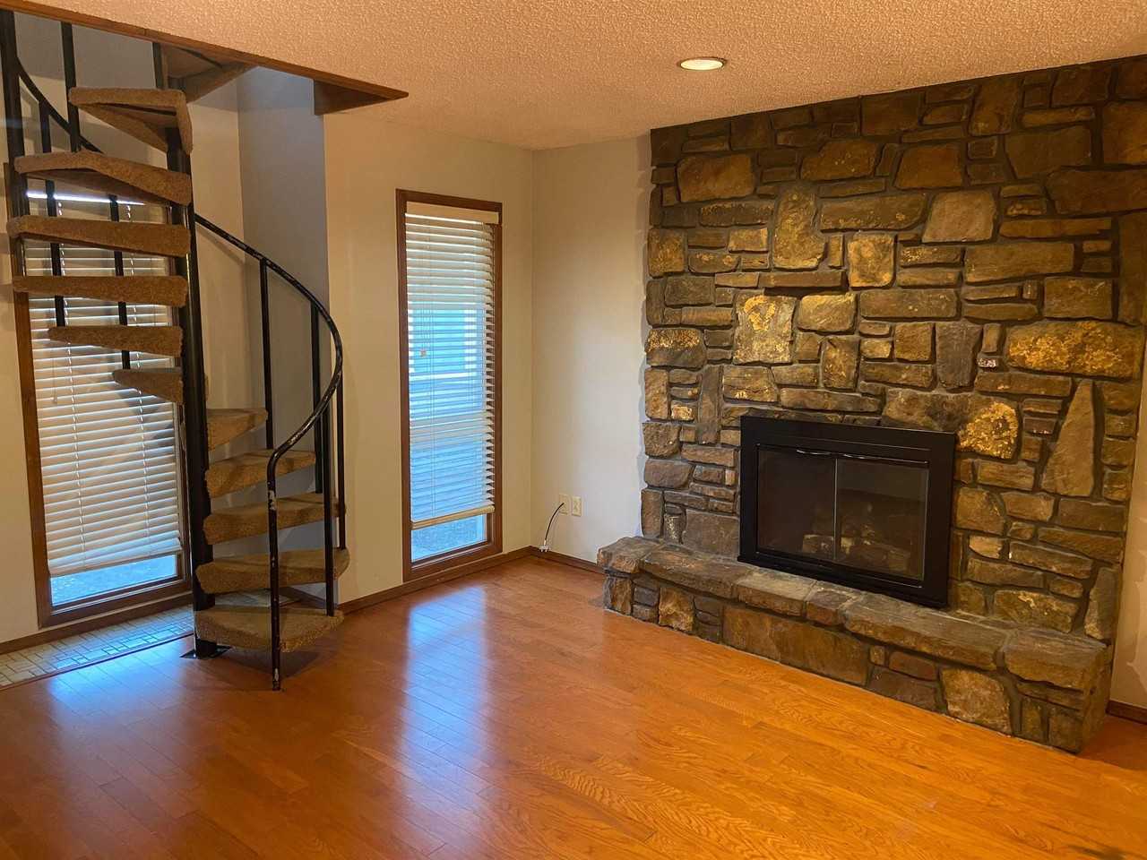 13743 Turnberry Ln #1 - Photo 3 of 10