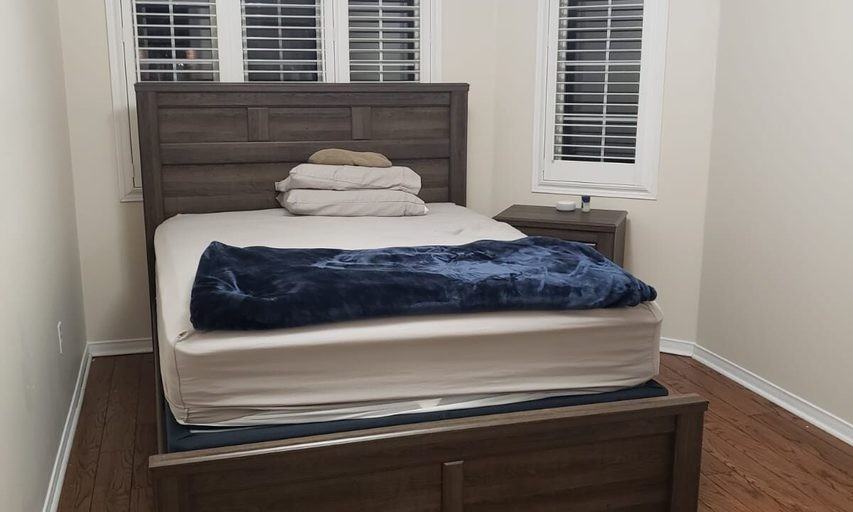 1204 Prestonwood Cres - Photo 2 of 9