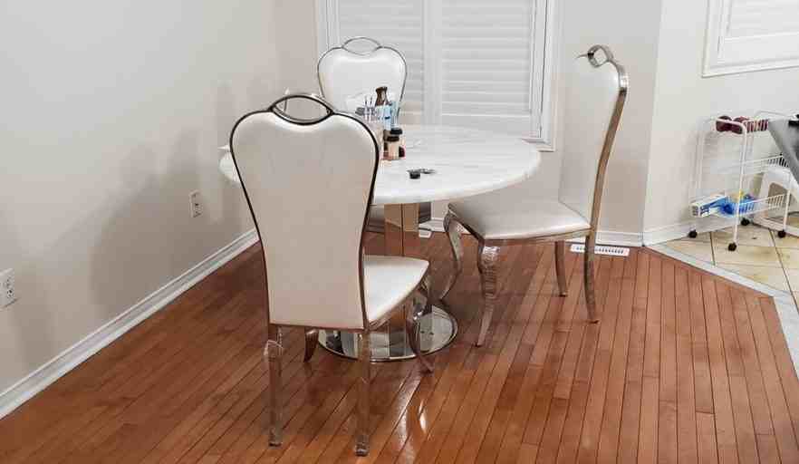 1204 Prestonwood Cres - Photo 3 of 9