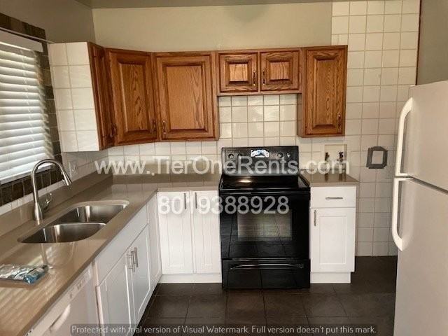 3752 S 700 E #A - Photo 4 of 13