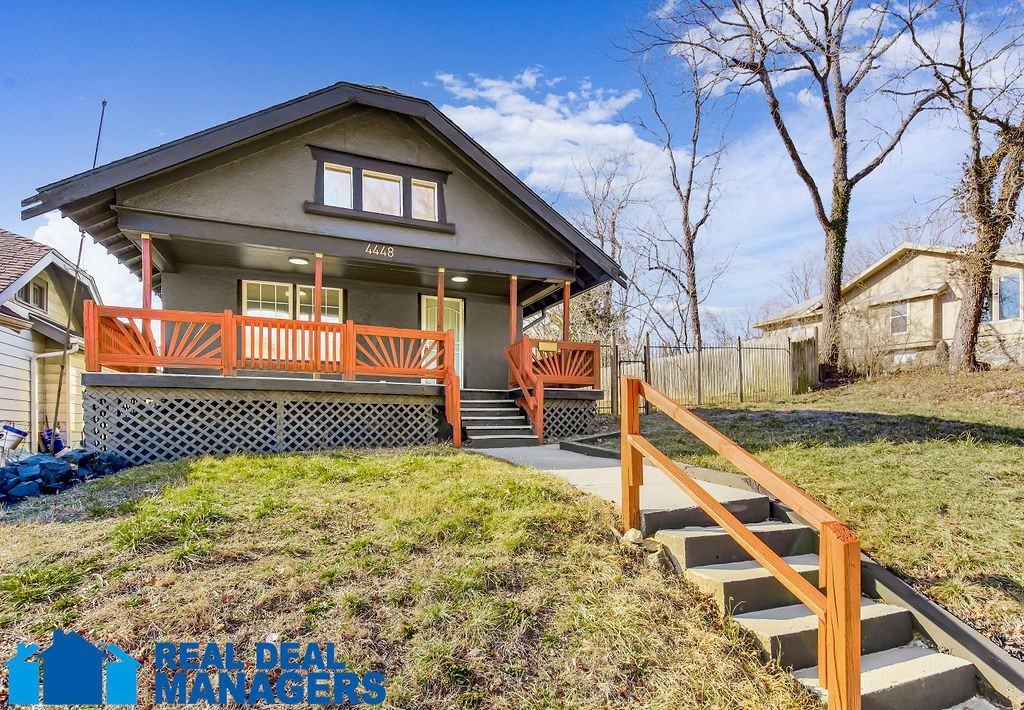 4448 S Benton Ave - Photo 3 of 29