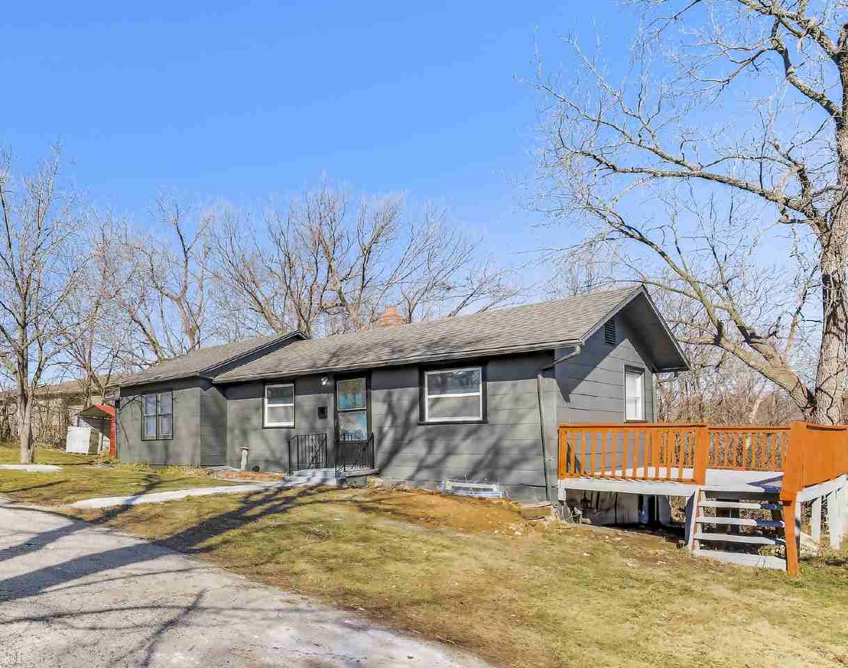 8560 Harrison St - Photo 2 of 26