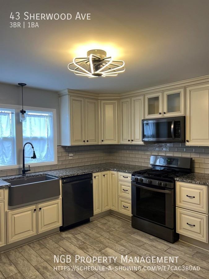 43 Sherwood Ave - Photo 2 of 39