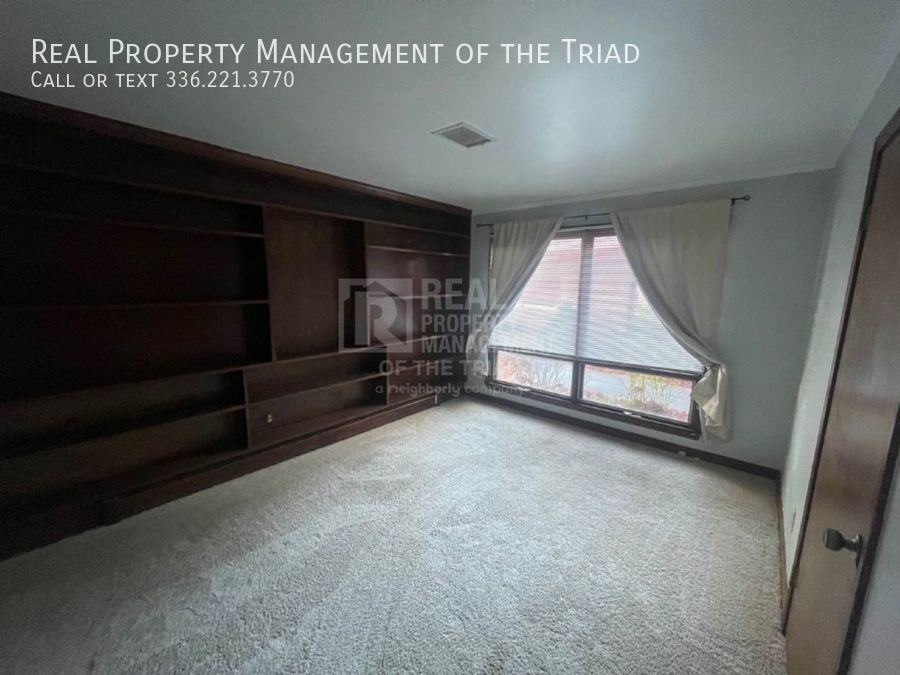 3180 Old Hollow Rd - Photo 3 of 21