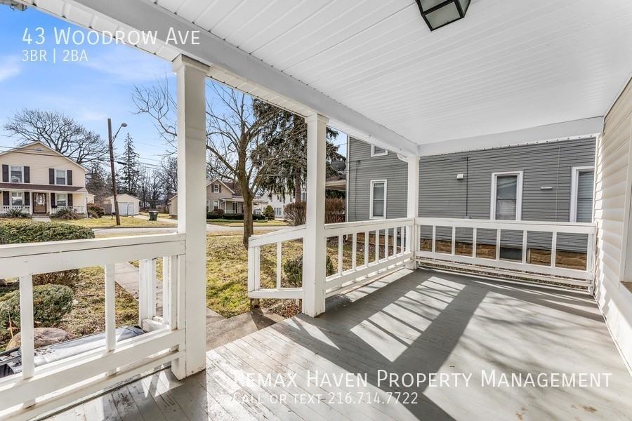 43 Woodrow Ave - Photo 3 of 29