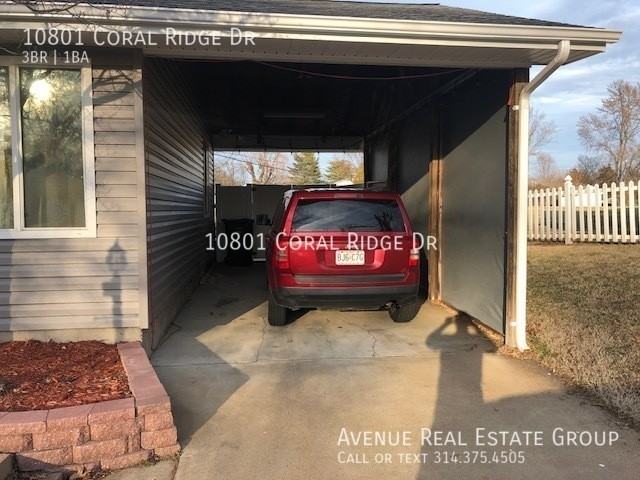 10801 Coral Ridge Dr - Photo 3 of 38