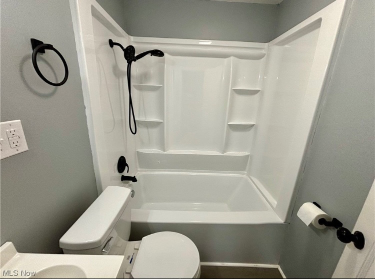 1558 25th St Nw - Photo 5 of 14