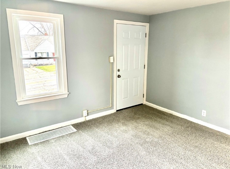 1558 25th St Nw - Photo 7 of 14