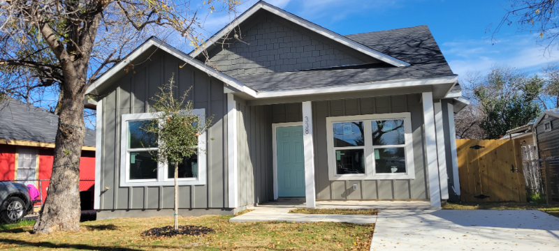 338 Sw 42nd St - Photo 3 of 46