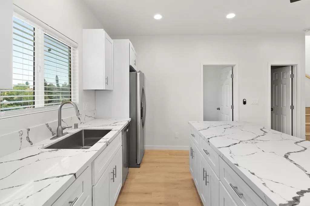 5141 Ewing Street #1 - Photo 5 of 18