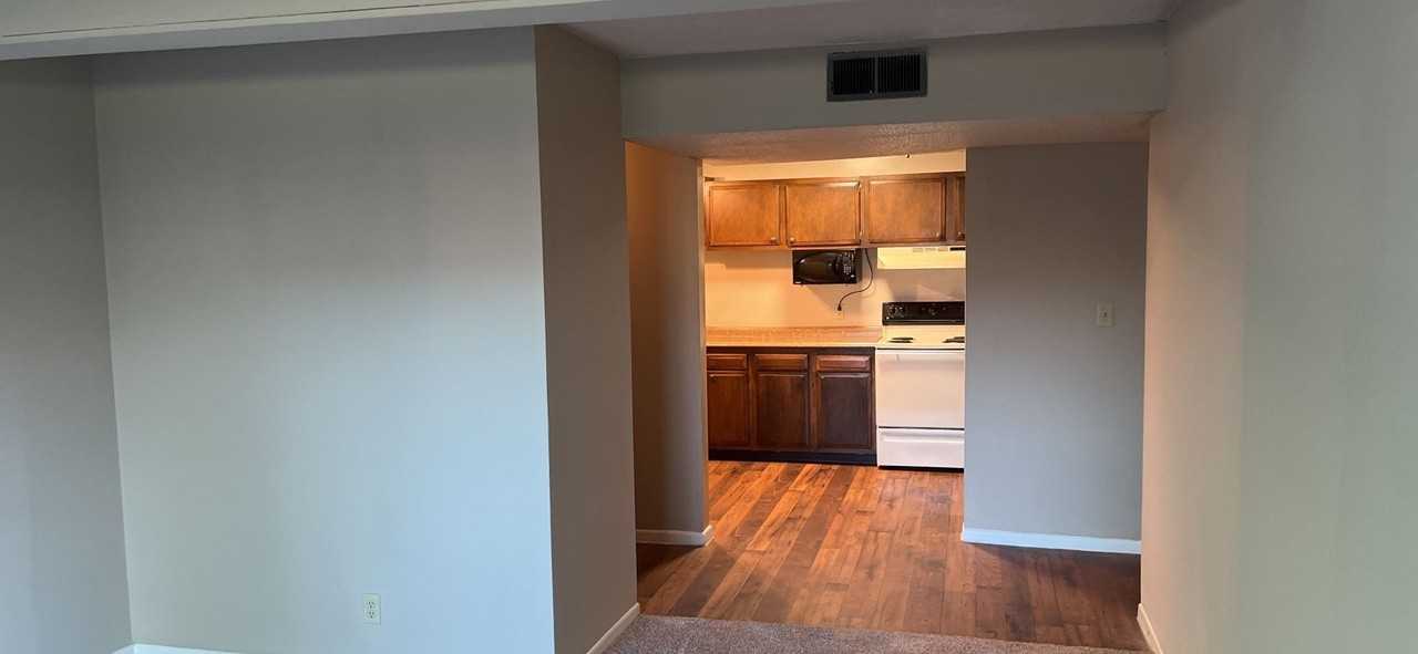 Quail Creek Apts. - Photo 4 of 50
