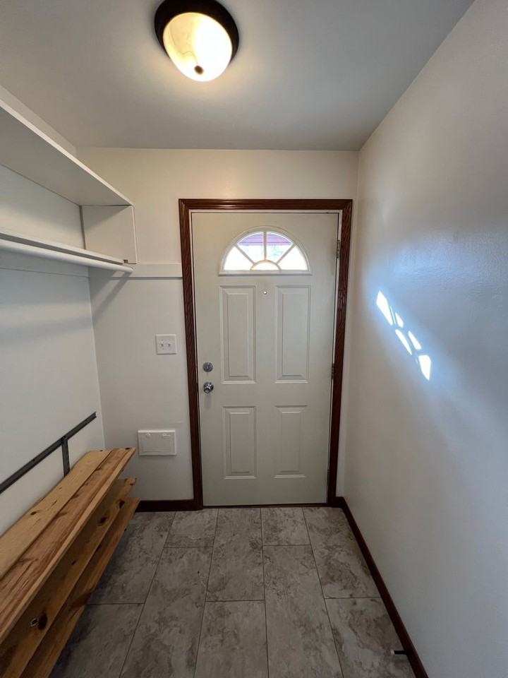 1325 4th St SE - Photo 2 of 36